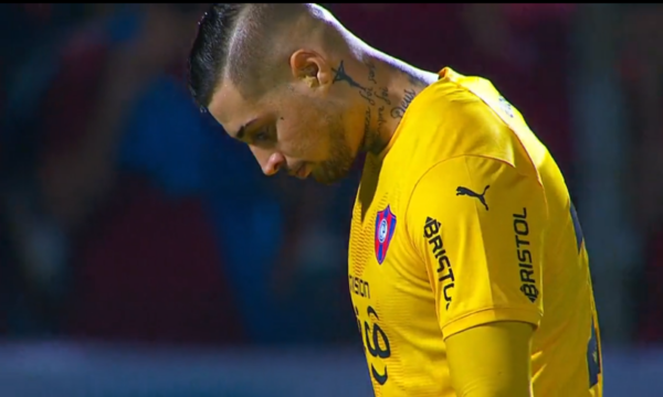 (VIDEO) Se “calentó” el comentarista de Fox Sports contra Jean Fernandes por sus ‘gestos”