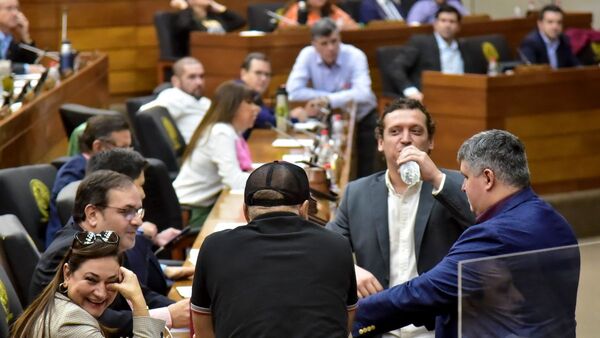 Salvan a Bogarín de juicio y quedan impunes denuncias de corrupción