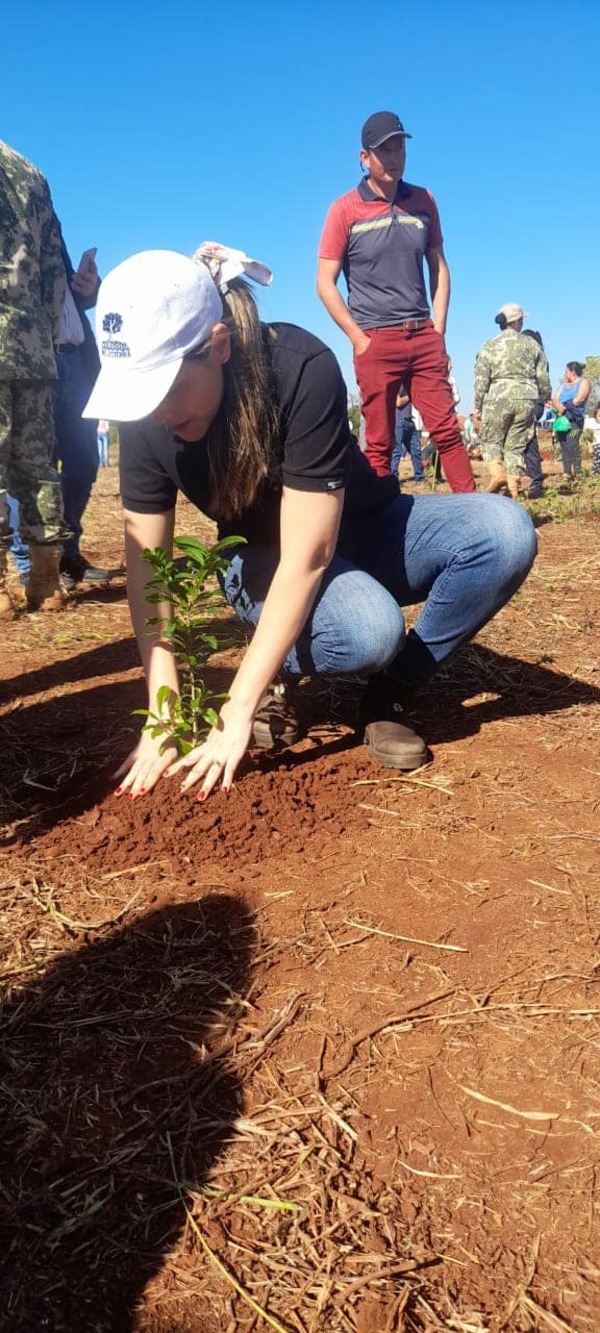 REALIZAN JORNADA DE REFORESTACIÓN PARA EL USO SOSTENIBLE DE LOS RECURSOS NATURALES EN EDELIRA