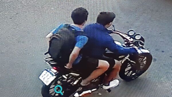 Motocas chocaron a un PMT para evadir control y le causaron fracturas