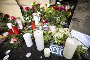 Fans de Tina Turner homenajean con flores y velas a la reina del rock en su casa de Suiza - Música - ABC Color