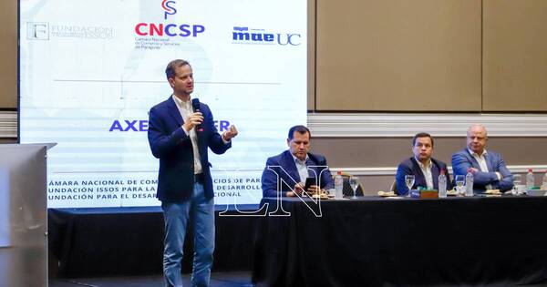 La Nación / Cámara de comercio y servicios celebra 125 años de trayectoria