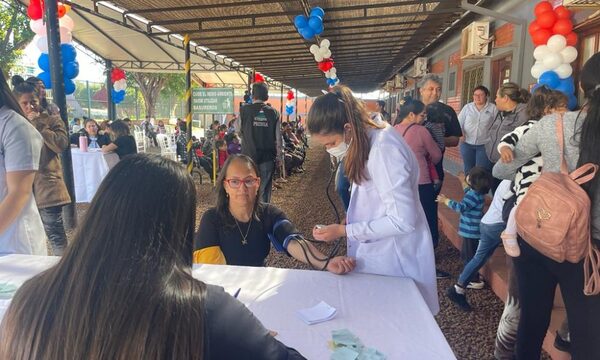 Realizan atención médica en Puerto Campestre