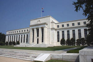 La Fed ve con "menos seguridad" el ritmo de subidas de sus tasas de inter茅s - Revista PLUS