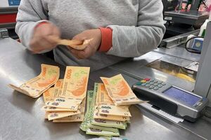 ¿Cómo afectaría a Paraguay una hiperinflación Argentina?