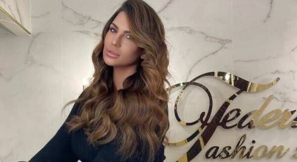 ¡Claudia Galanti reaparece con un nuevo look!