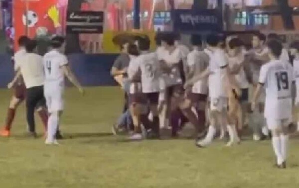 Adulto agrede a alumno en intercolegial de Asunción – Prensa 5