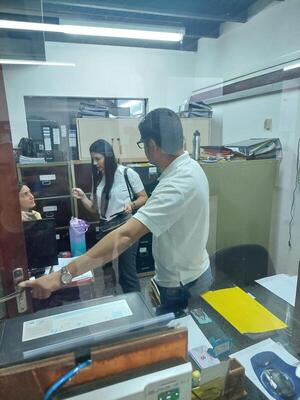 Allanamiento fiscal en la Facultad de Arquitectura-UNA | 1000 Noticias