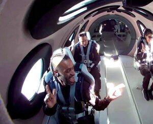Virgin Galactic retoma vuelos suborbitales tripulados - Viajes - ABC Color