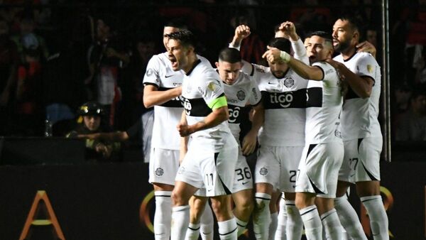 Olimpia supera a Patronato y acaricia la clasificación