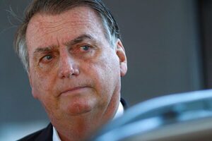Bolsonaro debe pagar una indemnización de USD 10.000 por asedio a periodistas | OnLivePy