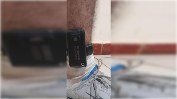 Procesado en rapailandia llegó al país con ¡tobillera electrónica y todo!