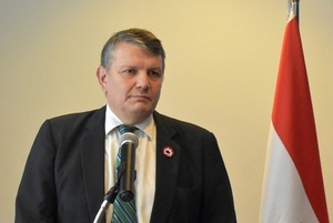 Gobierno reconoce que adeuda subsidio a transportistas - ADN Digital