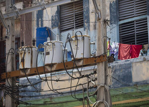 La estatal Unión Eléctrica prevé apagones en cerca del 16 % de Cuba este viernes - MarketData