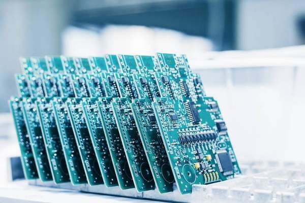 ¿Cómo se encuentra la escasez de chips en el mundo tecnológico?