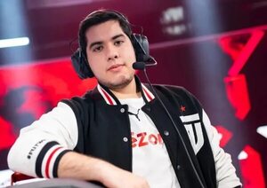 Joven coach paraguayo clasificó con su equipo de eSports para un torneo en Japón - Nacionales - ABC Color