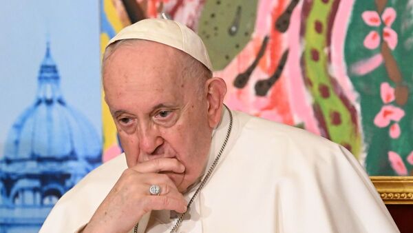 El papa Francisco tiene fiebre y canceló su agenda en la mañana del viernes