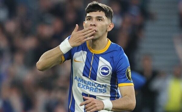Versus / Julio Enciso es el segundo mejor Sub 19 de toda la Premier League