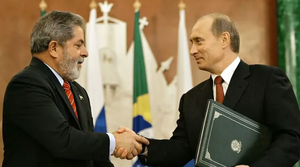 Después de esquivar a Zelensky, Lula habla con Putin por teléfono
