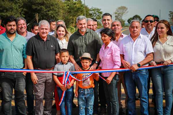 Ejecutivo refuerza conectividad vial en el norte con habilitación de 42 km de tramos pavimentados - .::Agencia IP::.