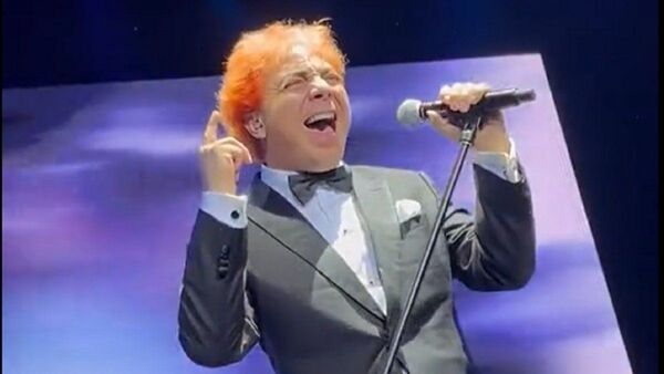 Cristian Castro cantará esta noche en nuestro país