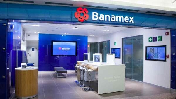 Calificadoras descartan impactos inmediatos a calificaci贸n de Banamex por venta en bolsa - Revista PLUS