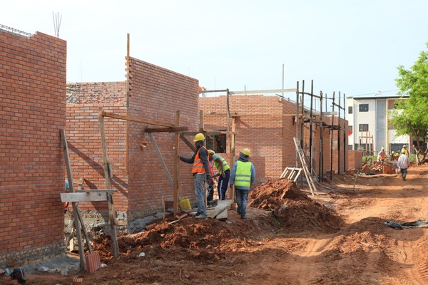 Economista destaca a la construcción como uno de los sectores que más creció en los últimos años - Megacadena — Últimas Noticias de Paraguay