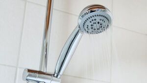 Essap recomienda duchas de cinco minutos para ahorrar agua