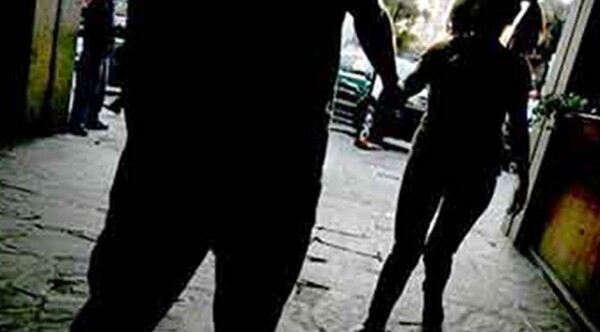 Diario HOY | Intentar raptar a una niña a la salida de su escuela