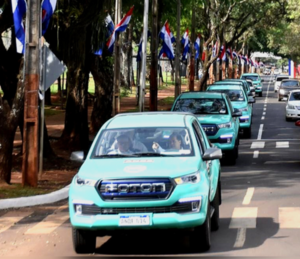 ANDE entrega vehículos eléctricos para el Alto Paraná