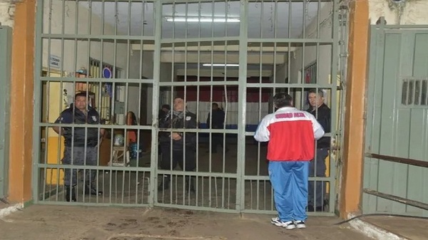 Emiten orden de captura sobre violador serial liberado de Tacumbú - Noticias Paraguay
