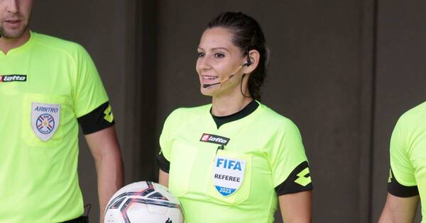 La Nación / ¡Histórico! Zulma Quiñónez, la primera paraguaya en arbitrar un partido en primera división