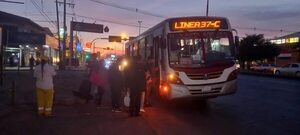 Escasez de buses, un problema de nunca acabar - Nacionales - ABC Color