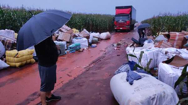 En un nuevo ataque, "piratas del asfalto" roban mercaderías de una transportadora