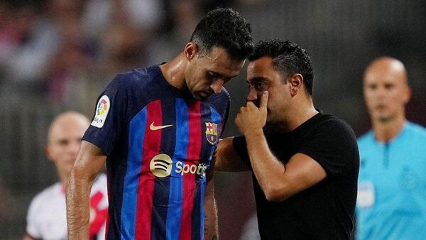 Xavi cree que el sustituto de Busquets es “fundamental para seguir compitiendo”