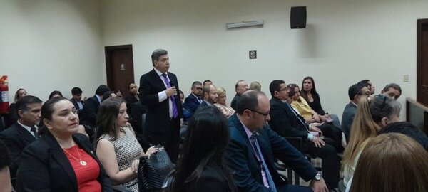 “Un departamento extremadamente político, pero hay que actuar dentro de lo que marca la ley”