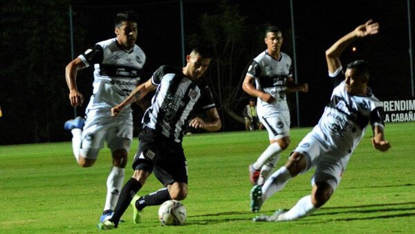 Deportivo Santaní cae y despide a su entrenador