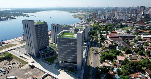 La Nación / Paraguay debe aprovechar nuevo gobierno para atraer más inversiones, afirman