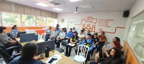 CAPACITACIÓN A FUNCIONARIOS EN TORNO A LAS OBRAS DE MEJORAMIENTO LA RUTA PY01