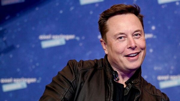 Elon Musk quiere ayudar a la gente con implantes cerebrales