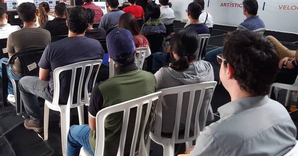 La Nación / Gran convocatoria en feria de empleos