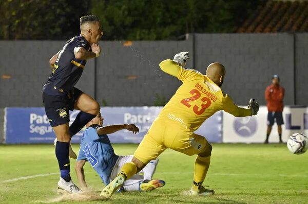 Torneo Apertura: Triqui se aferra al podio - Fútbol - ABC Color