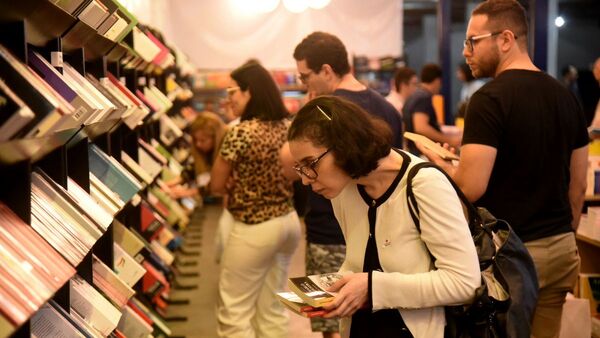 Hoy la Feria del Libro ofrece lanzamientos, charlas y encuentros