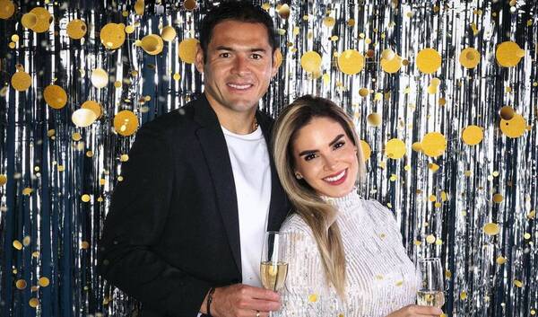 ¡Dionoguarde! La esposa de este pelotero sorprendió posando en lencería