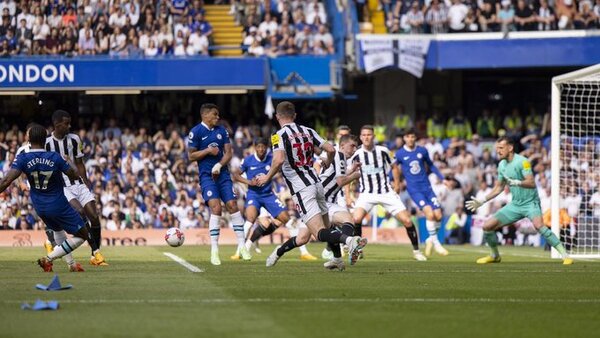 Newcastle de Almirón iguala ante el Chelsea