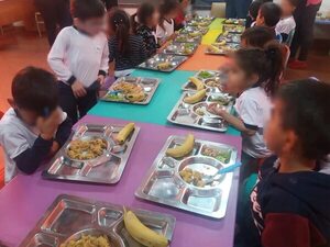Alto Paraná: avanza año escolar y niños de siete municipios siguen sin almuerzo - ABC en el Este - ABC Color