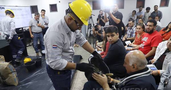 La Nación / Cecon exhibió las bondades de dos tipos de cementos: el F32 y el F40