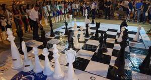 La Nación / Concepción inauguró tablero gigante de ajedrez por la inclusión