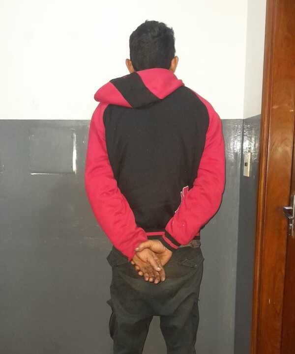 Madre entregó a su propio hijo a la policía por supuesto hurto