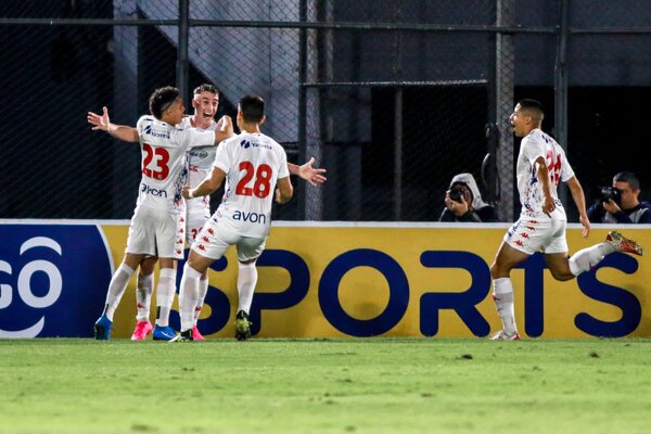 Nacional se queda con el duelo de vecinos | OnLivePy